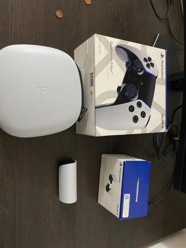 Mando DualSense Edge y Auriculares Pulse Explore