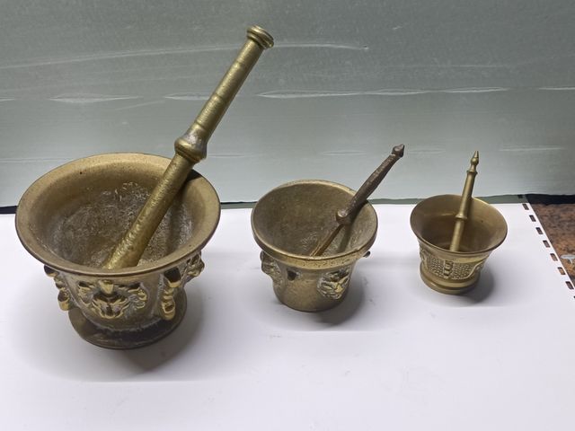 Set di 3 mortai in bronzo