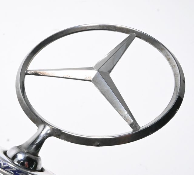 Estrella Mercedes-Benz Clase E W211