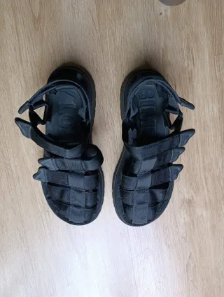 Sandalias Bimba y Lola Plataforma Negras