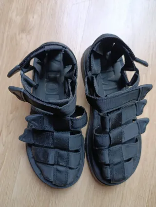 Sandalias Bimba y Lola Plataforma Negras