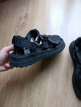 Sandalias Bimba y Lola Plataforma Negras