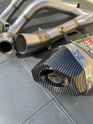 Escape Yoshimura Yamaha mt07