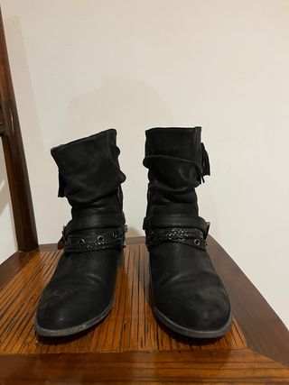 Botas Mustang Piel Negras Talla 40