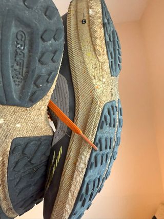 Zapatilla Trail Craft Gris Naranja