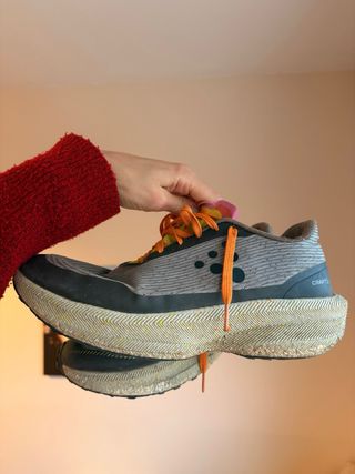 Zapatilla Trail Craft Gris Naranja