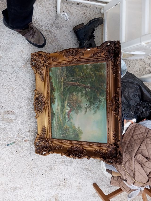 Cuadro decorativo dorado con paisaje