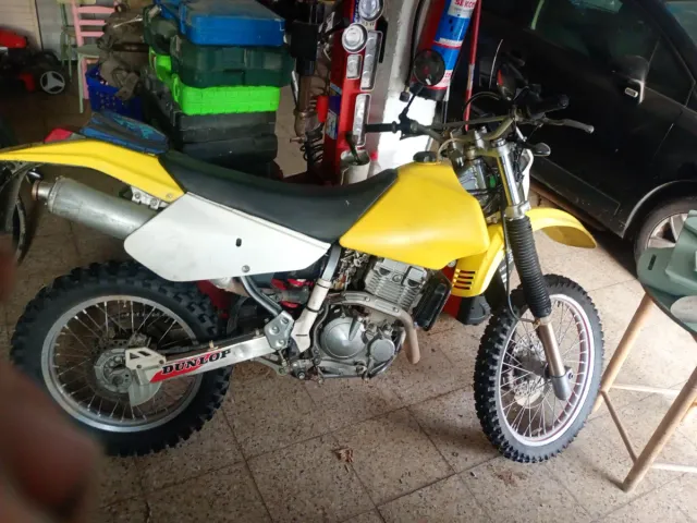 Suzuki DRZ 250cc 4 tiempos