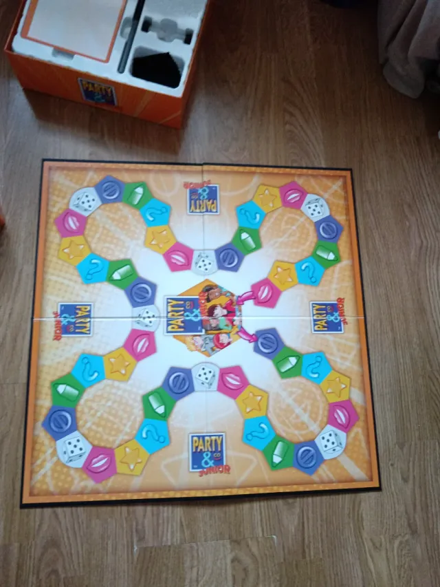 Juego de mesa Party & Co Junior