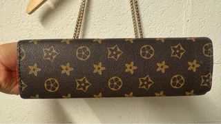 Borsa a tracolla marrone e rossa