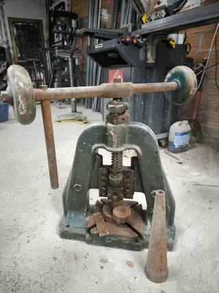 Prensa husillo o relojero