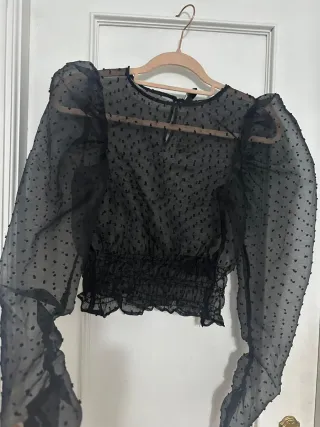 Blusa H&M plumeti negra XS