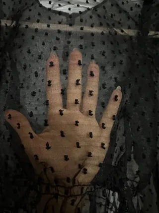 Blusa H&M plumeti negra XS