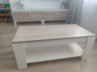 Muebles de comedor blanco y madera
