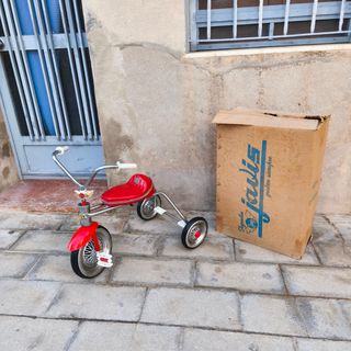 Triciclo antiguo juguete años 60 sin uso