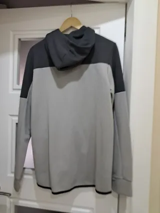 Chaqueta deportiva hombre gris Pantalón vaquero