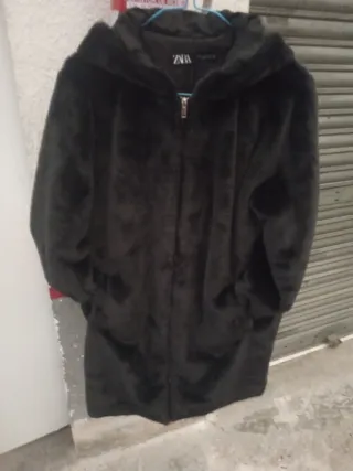 Abrigo Zara Negro (Ante)