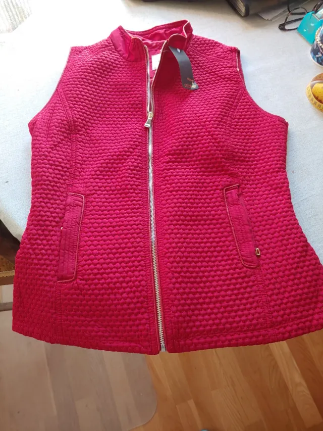 Chaleco rojo sin estrenar mujer,