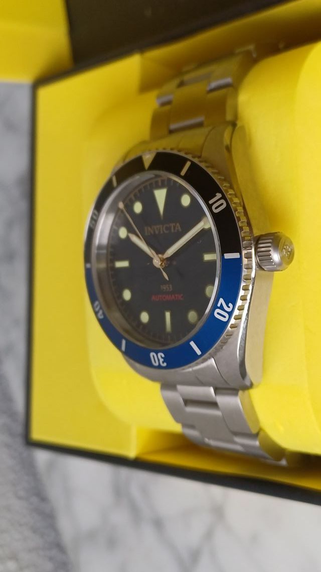 Reloj Invicta 1953 Batman Automático