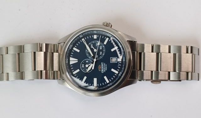 Reloj Orient FET0N001D0 Azul y Plateado