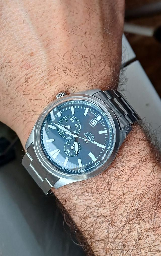 Reloj Orient FET0N001D0 Azul y Plateado