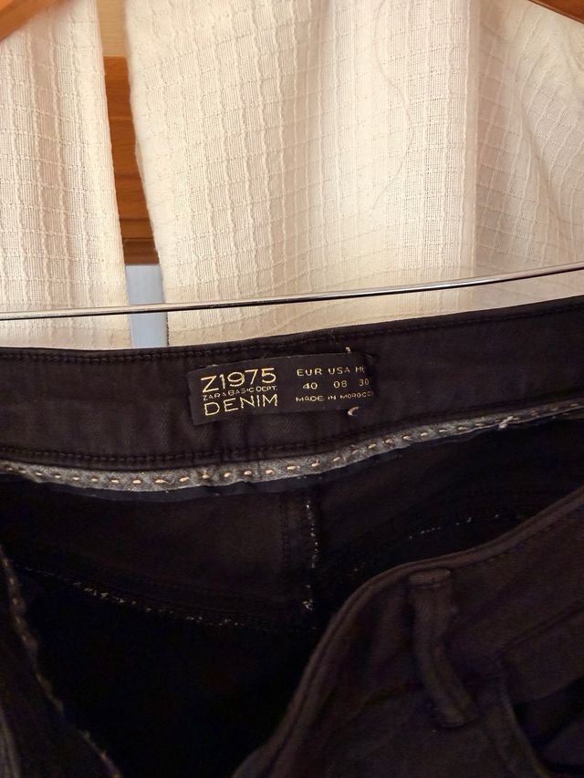 Pantalón vaquero negro elástico