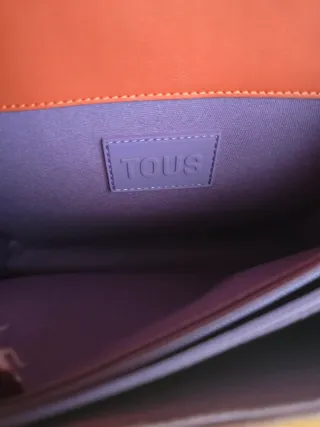 Bolso Tous estampado naranja y morado