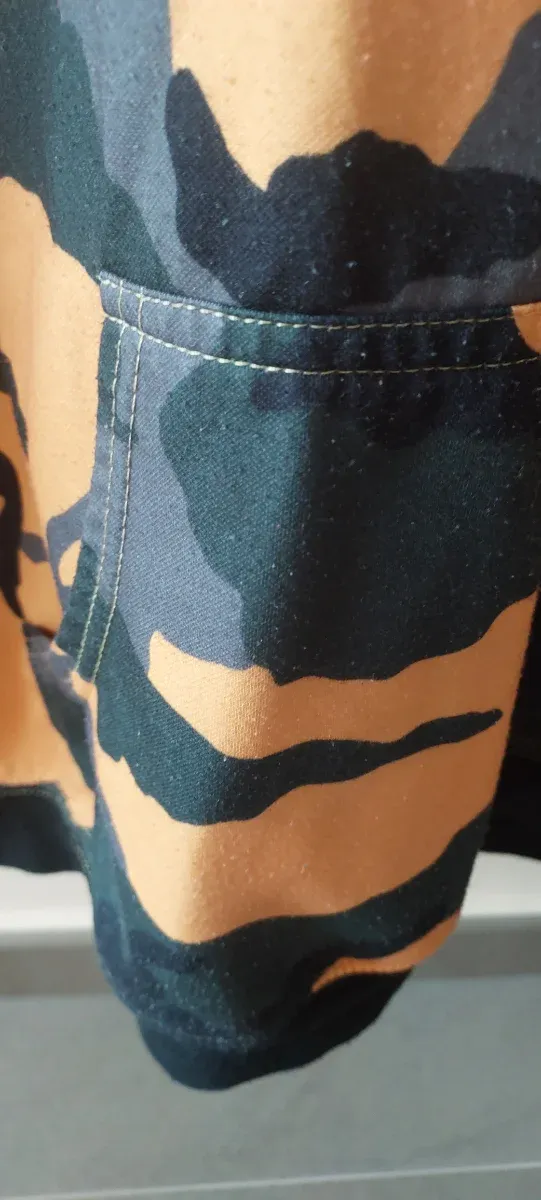 Sudadera Savage Camuflaje Naranja y Negra