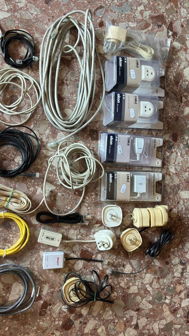 Stock Cavi e Accessori Rete Elettrici
