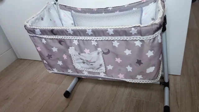 Cuna de apego muñecas estrellas