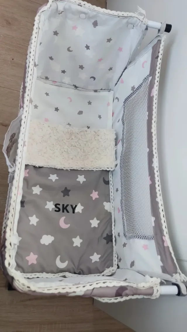 Cuna de apego muñecas estrellas