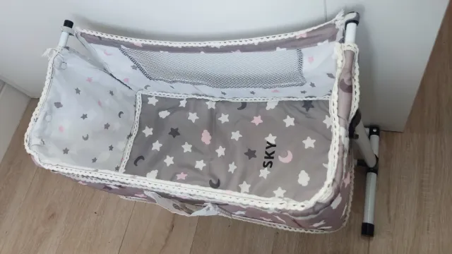 Cuna de apego muñecas estrellas