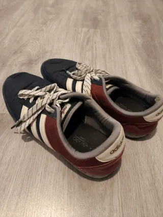 Zapatillas Adidas Talla 43 Negras y Rojas