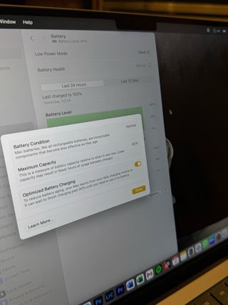 MacBook Pro 14" M1 Pro (Gris Especial)