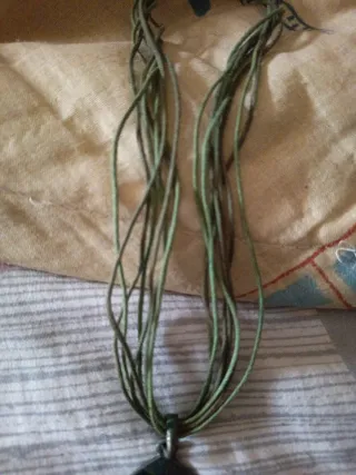 Colgante lágrima verde con espiral