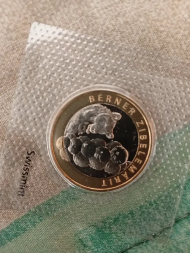 Lote 80 francos suizos