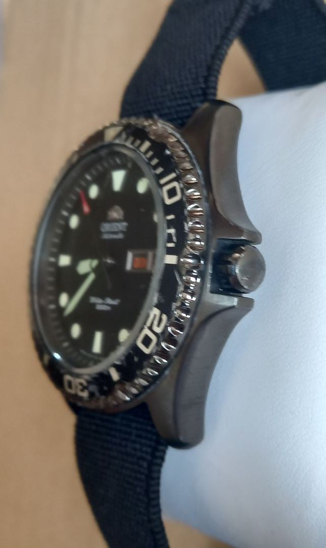 Reloj Orient Raven Negro y Plateado