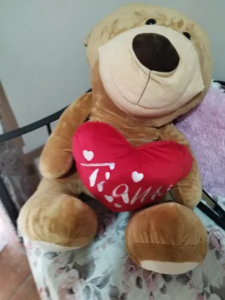 Peluche Orsacchiotto Gigante con Cuore Rosso