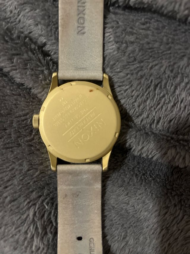 Reloj Nixon Cuero Beige/Dorado Hombre