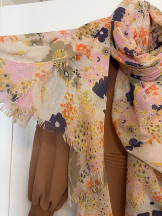 Sciarpa floreale donna