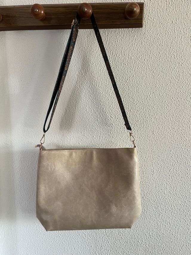 REGALO Bolso de hombro sintético beige