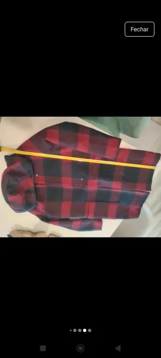 Sobretudo com Capuz Xadrez Vermelho e Preto