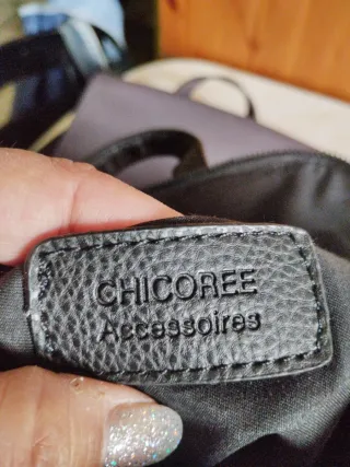 Dos mochilas: marrón y negra Zara y chicoree