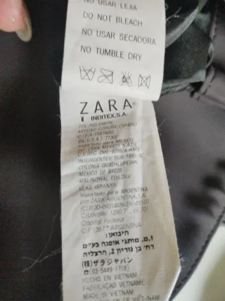 Dos mochilas: marrón y negra Zara y chicoree