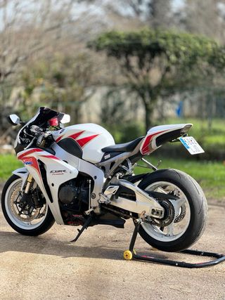 Honda CBR 1000RR Fireblade