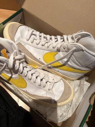 Nike Blazer Mid '77 Vintage Amarillo Blanco