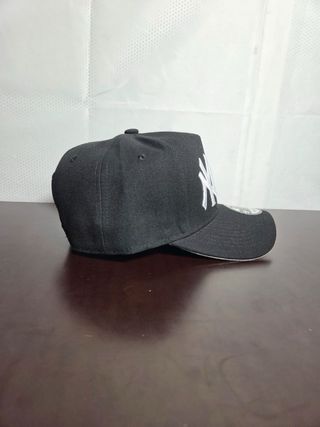 Gorra New Era NY LA Negra Plata