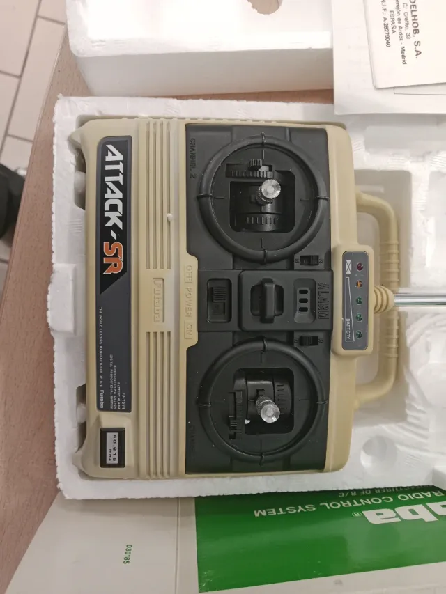 Transmisor Futaba Attack-SR BEC