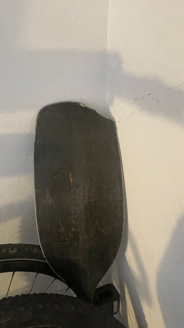 Kayak aguas bravas pyranha.