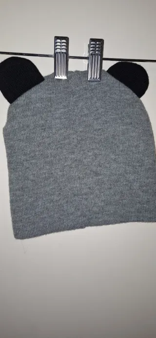 Gorro con orejas de gato